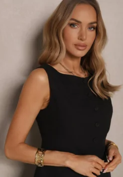 Czarna Kamizelka na Guziki Ozdobiona Imitacją Kieszeni Halarose