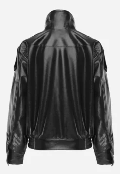 Czarna Kurtka Przejściowa Bomber Jacket z Imitacji Skóry z Połyskiem z Wysoką Stójką Blazara