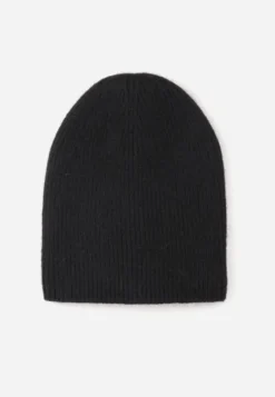 Czarna Miękka Czapka Beanie z Wiskozy z Podwójną Dzianinową Warstwą Wewnątrz Shree