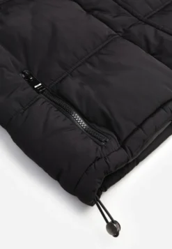 Czarna Pikowana Kamizelka Puffer o Kroju Crop Tadrel