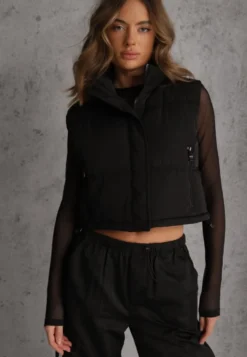 Czarna Pikowana Kamizelka Puffer o Kroju Crop Tadrel