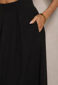Czarna Rozkloszowana Spódnica z Bawełną High Waist Katavira