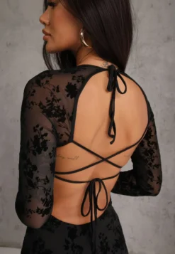 Czarna Sukienka VICES Bodycon z Siateczki Ozdobionej Wzorem w Kwiaty Rivita