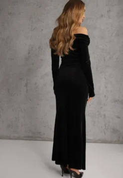 Czarna Sukienka z Weluru VICES Off Shoulder z Rozcięciem Elinesh