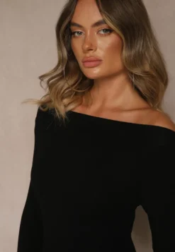 Czarna Wiskozowa Bluzka Longsleeve z Dekoltem Typu Łódka Zaide