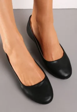 Czarne Balerinki Akolevia