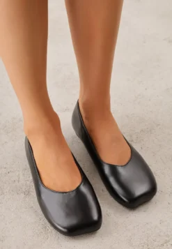 Czarne Balerinki Eleganckie ze Ściętym Noskiem Kwadratowym Gadapa