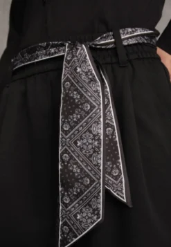 Czarne Bawełniano-Wiskozowe Spodnie Wide Leg z Paskiem Typu Apaszka Arlethia
