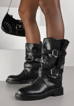 Czarne Botki Biker Boots z Marszczoną Cholewką i Paskami ze Sprzączkami Sinesa