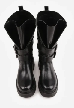 Czarne Botki Biker Boots z Ozdobnymi Paskami ze Sprzączkami i Rozszerzaną Cholewką Tiameca