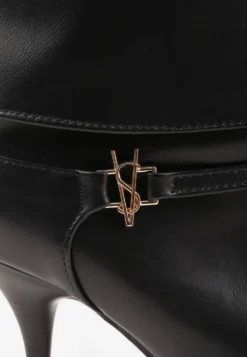 Czarne Botki Eleganckie na Obcasie Szpilce z Metalowym Detalem Moelle