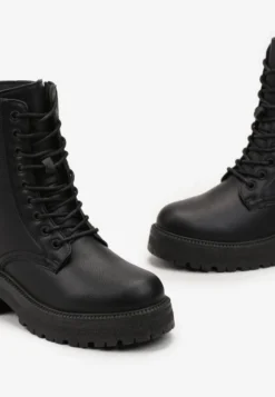 Czarne Botki Workery na Grubej Podeszwie Fashia