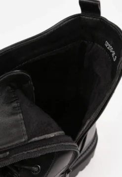 Czarne Botki Workery z Paskiem Wokół Cholewki Galitrisa