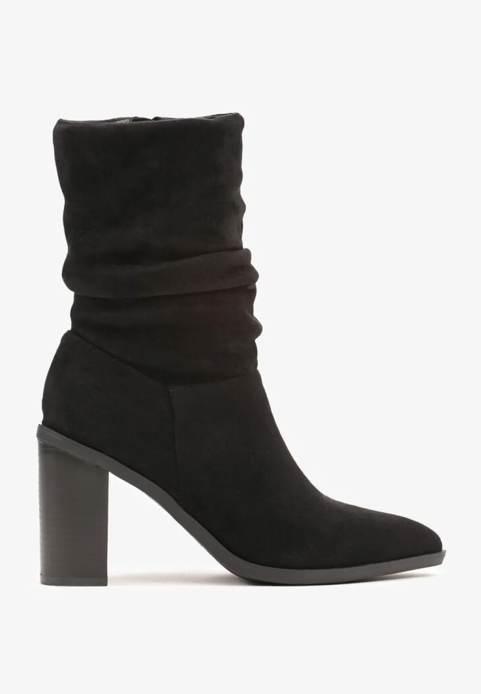 Czarne Botki z Imitacji Zamszu na Obcasie Typu Słupek z Marszczeniami przy Cholewce Averira