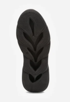 Czarne Buty Sportowe Sneakersy na Platformie Ozdobionej Tłoczeniem Teliriella