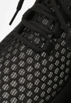 Czarne Buty Sportowe Sneakersy na Platformie Ozdobionej Tłoczeniem Teliriella