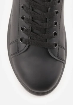 Czarne Casualowe Sneakersy na Platformie ze Sznurowaniem Tialorae