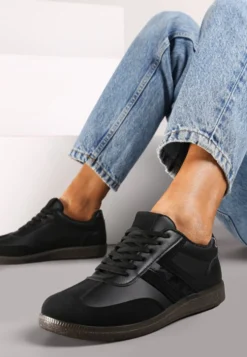 Czarne Casualowe Sneakersy z Geometrycznymi Wzorami i Kontrastowymi Przeszyciami Riandrea
