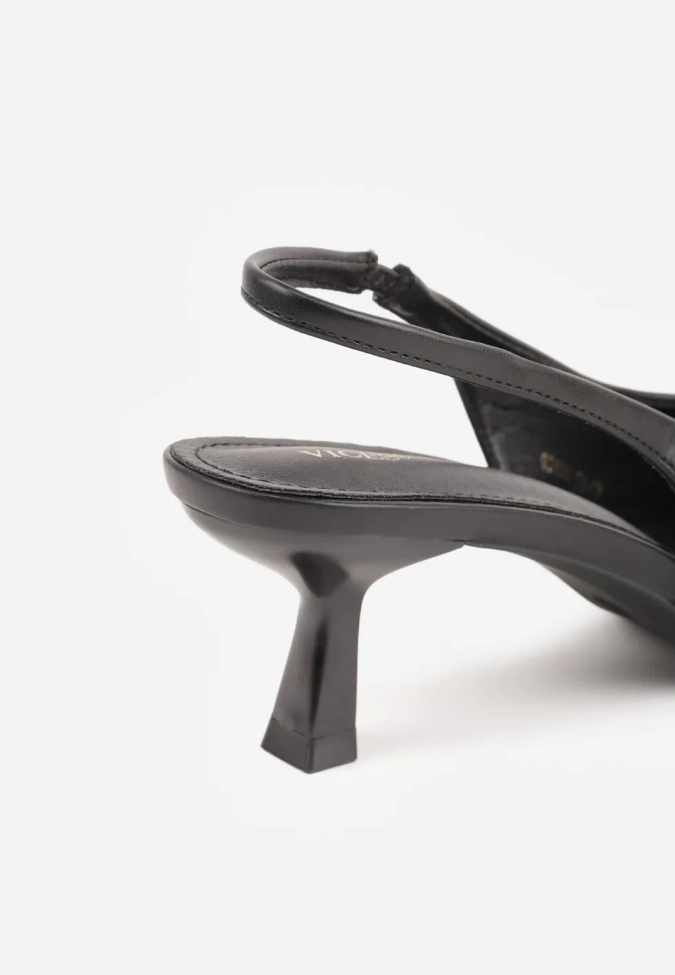 Czarne Czółenka Sandały Vices na Kaczuszce Typu Slingback Ozdobione Metaliczną Aplikacją Lilarunea