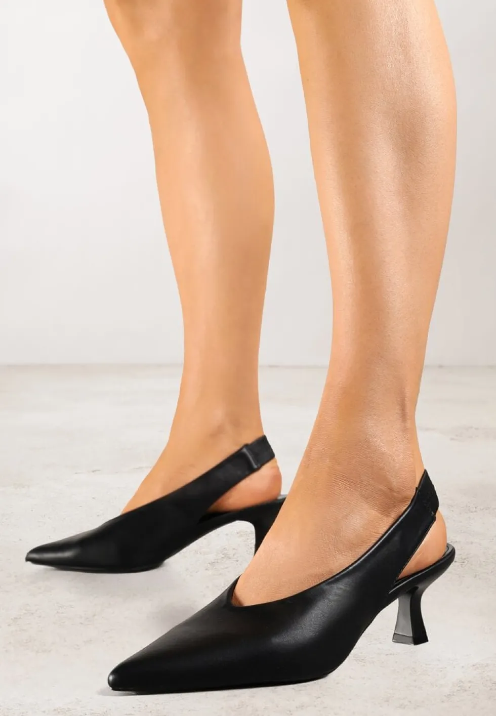 Czarne Czółenka Sandały Vices na Kaczuszce Typu Slingback Liluriela