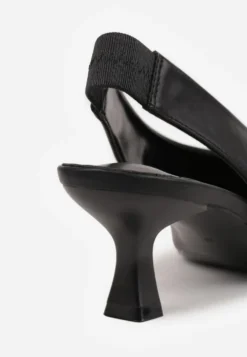 Czarne Czółenka Sandały Vices na Kaczuszce Typu Slingback Liluriela