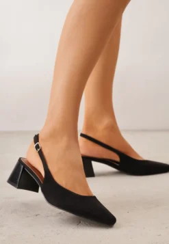 Czarne Czółenka VICES Slingback na Geometrycznym Słupku Messeleia