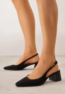 Czarne Czółenka VICES Slingback na Geometrycznym Słupku Messeleia