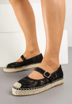 Czarne Espadryle na Plecionej Podeszwie z Paskiem i Koronkową Cholewką Tatonia