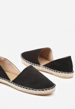 Czarne Espadryle Ozdobione Wyciętą Cholewką i Plecionką Wommea