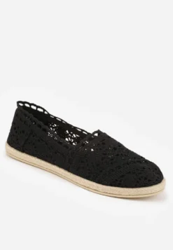 Czarne Espadryle z Ażurową Cholewką i Plecioną Podeszwą Gratifyinglys