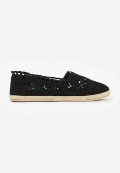 Czarne Espadryle z Ażurową Cholewką i Plecioną Podeszwą Gratifyinglys