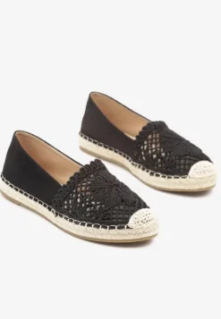 Czarne Espadryle z Ażurową Cholewką i Plecionką Sdivena