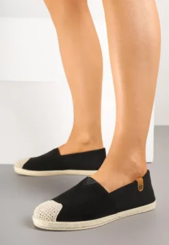 Czarne Espadryle z Elastyczną Wstawką Zdobione Plecionką Kinellis