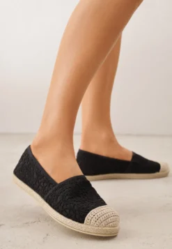 Czarne Espadryle z Koronkową Cholewką i Podeszwą z Plecionki Marilex