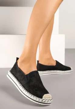 Czarne Espadryle z Ozdobną Plecionką Eranoria