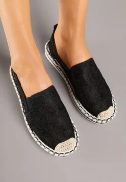 Czarne Espadryle z Ozdobną Plecionką Eranoria