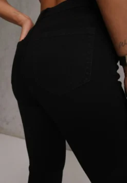 Czarne Jeansy Regular Waist o Kroju Dzwonów Tendrre