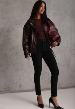 Czarne Jeansy Skinny High Waist z Bawełną o Klasycznym Kroju Pivanea