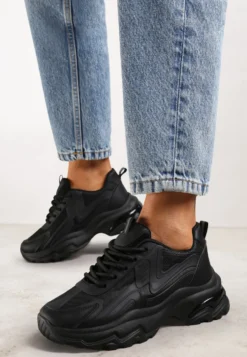 Czarne Klasyczne Sneakersy Sznurowane na Niskiej Platformie Lenivia