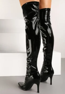 Czarne Kozaki na Obcasie z Przylegającą Cholewką za Kolano z Lakierowanym Połyskiem Nelasena