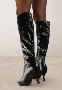 Czarne Kozaki Vices na Szpilce w Stylu Slouchy z Efektem Cracked Todvire