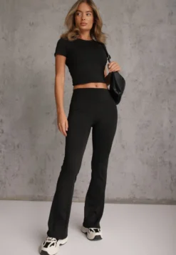 Czarne Legginsy Flare High Waist Ozdobione z Tyłu Modelującym Marszczeniem Deinoreia
