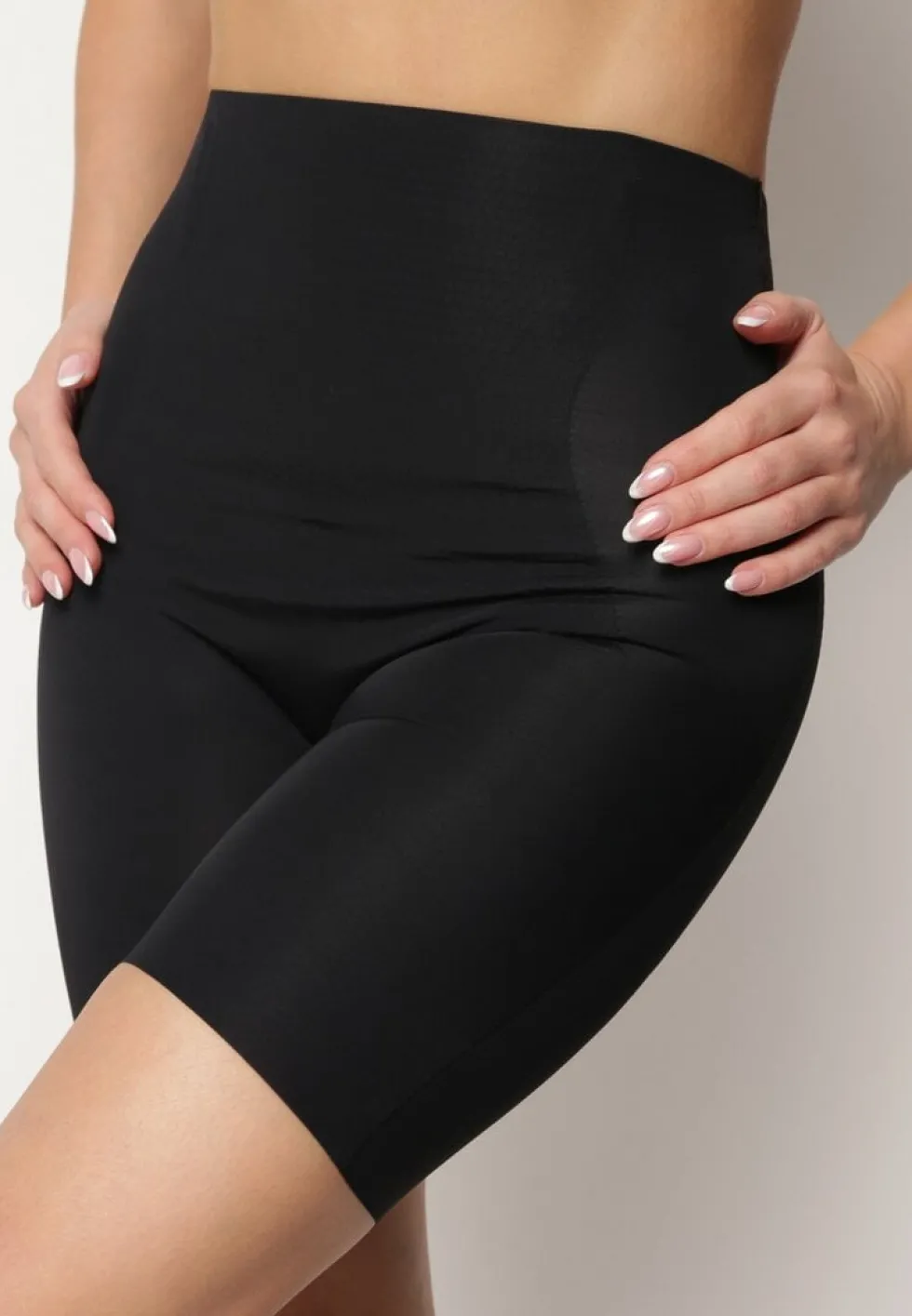 Czarne Majtki Modelujące High Waist z Push-Upem Furbia