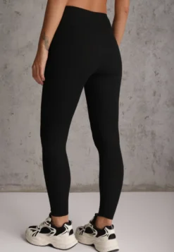 Czarne Prążkowane Legginsy High Waist z Haftowanym Napisem z Boku Eunedeia
