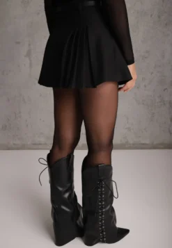 Czarne Rozkloszowane Spódnico-Spodenki Plisowane High Waist z Paskiem Bastorea