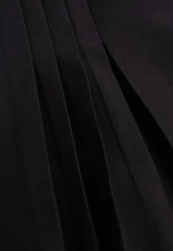 Czarne Rozkloszowane Spódnico-Spodenki Plisowane High Waist z Paskiem Bastorea