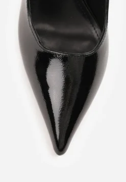 Czarne Sandały Lakierowane na Szpilce Vices Typu Slingback Tilazea