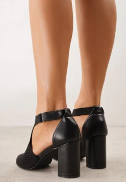 Czarne Sandały Soft Fit VICES na Obcasie w Stylu Botków z Elastyczną Ażurową Cholewką Comfort Omphopis