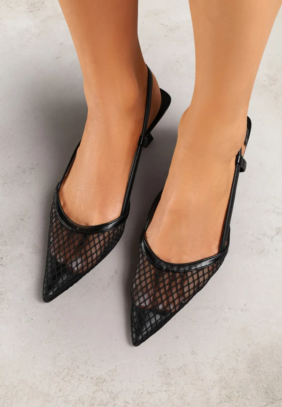 Czarne Sandały Vices na Kaczuszce Slingback z Siateczkową Cholewką Lumevile