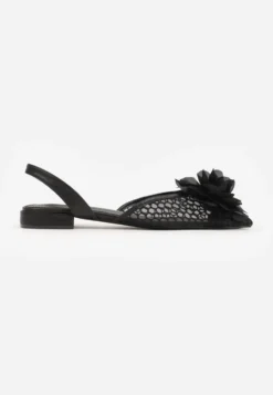 Czarne Sandały Vices Slingback z Siateczkową Cholewką Ozdobione Kwiatem 3D Lilivora